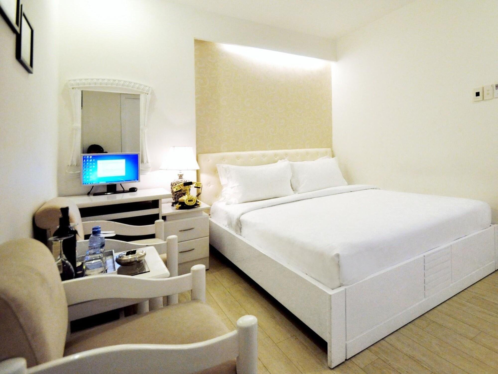 הו צ'י מין סיטי The White Hotel 8A Thai Van Lung מראה חיצוני תמונה