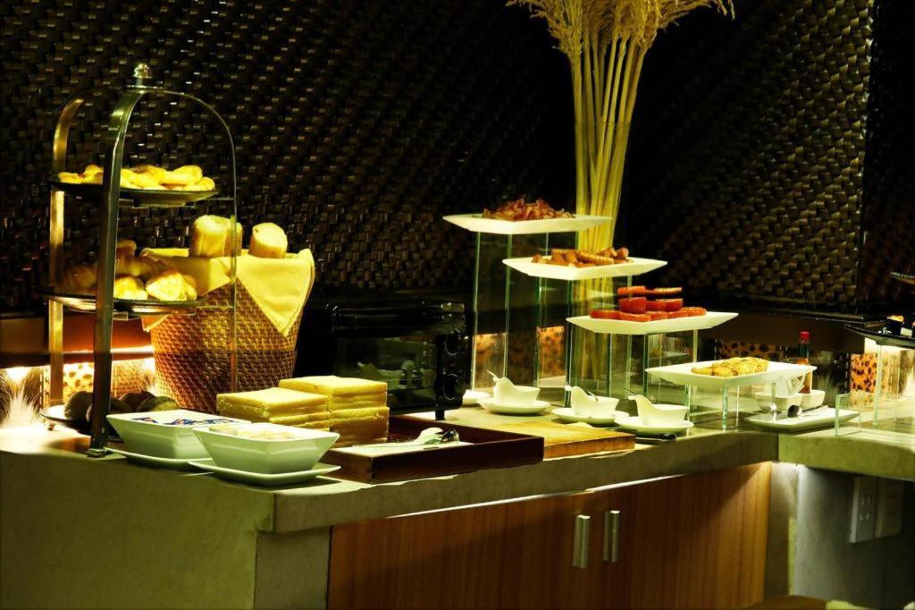 הו צ'י מין סיטי The White Hotel 8A Thai Van Lung מראה חיצוני תמונה