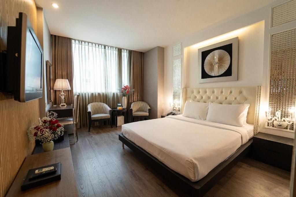 הו צ'י מין סיטי The White Hotel 8A Thai Van Lung מראה חיצוני תמונה